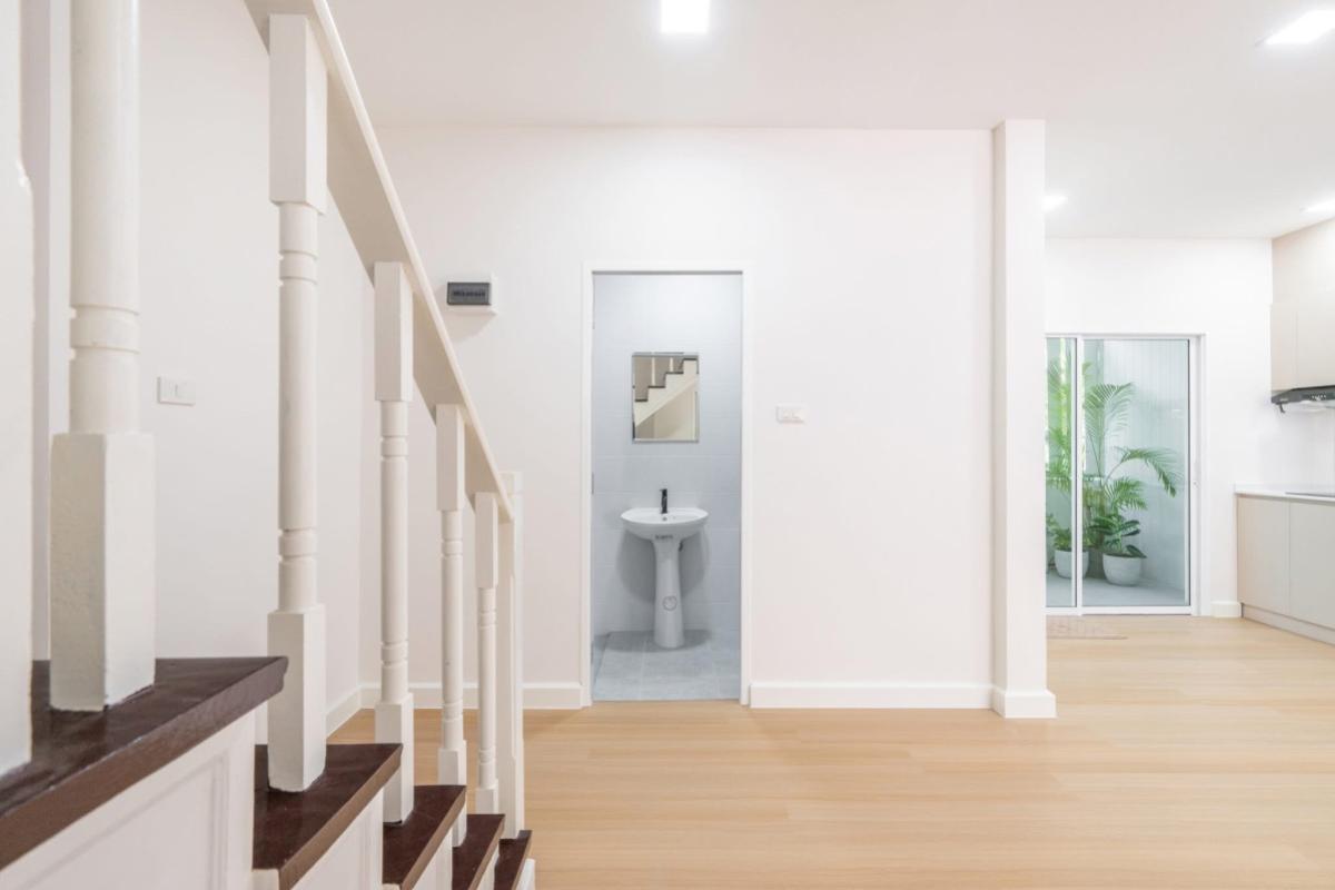 For SaleTownhomePathum Thani,Rangsit, Thammasat : For Sale Townhouse/Townhome  , Baan Fah Piyarom Premier Park Rangsit - Lumlukka Klong 6 , Bueng Kham Phoi , Lam Luk Ka , Pathum Thani , CX-148656