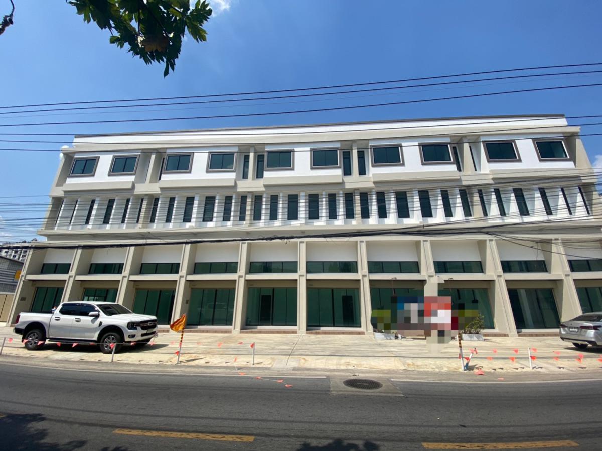 ขายโฮมออฟฟิศนวมินทร์ รามอินทรา : ขายPremium Home Office- โฮมออกฟิตหรู อาคาร 3.5 ชั้น  ท่าแร้ง เขต บางเขน กรุงเทพ CX-148724