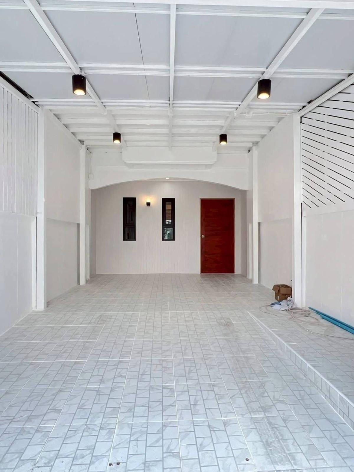 ขายทาวน์โฮมนนทบุรี บางใหญ่ บางบัวทอง : ขายทาวน์เฮ้าส์/ทาวน์โฮม  บ้านวงศ์ชัยนคร รีโนเวทใหม่ MRT-บางรักใหญ่ บางรักใหญ่ บางบัวทอง นนทบุรี CX-148680