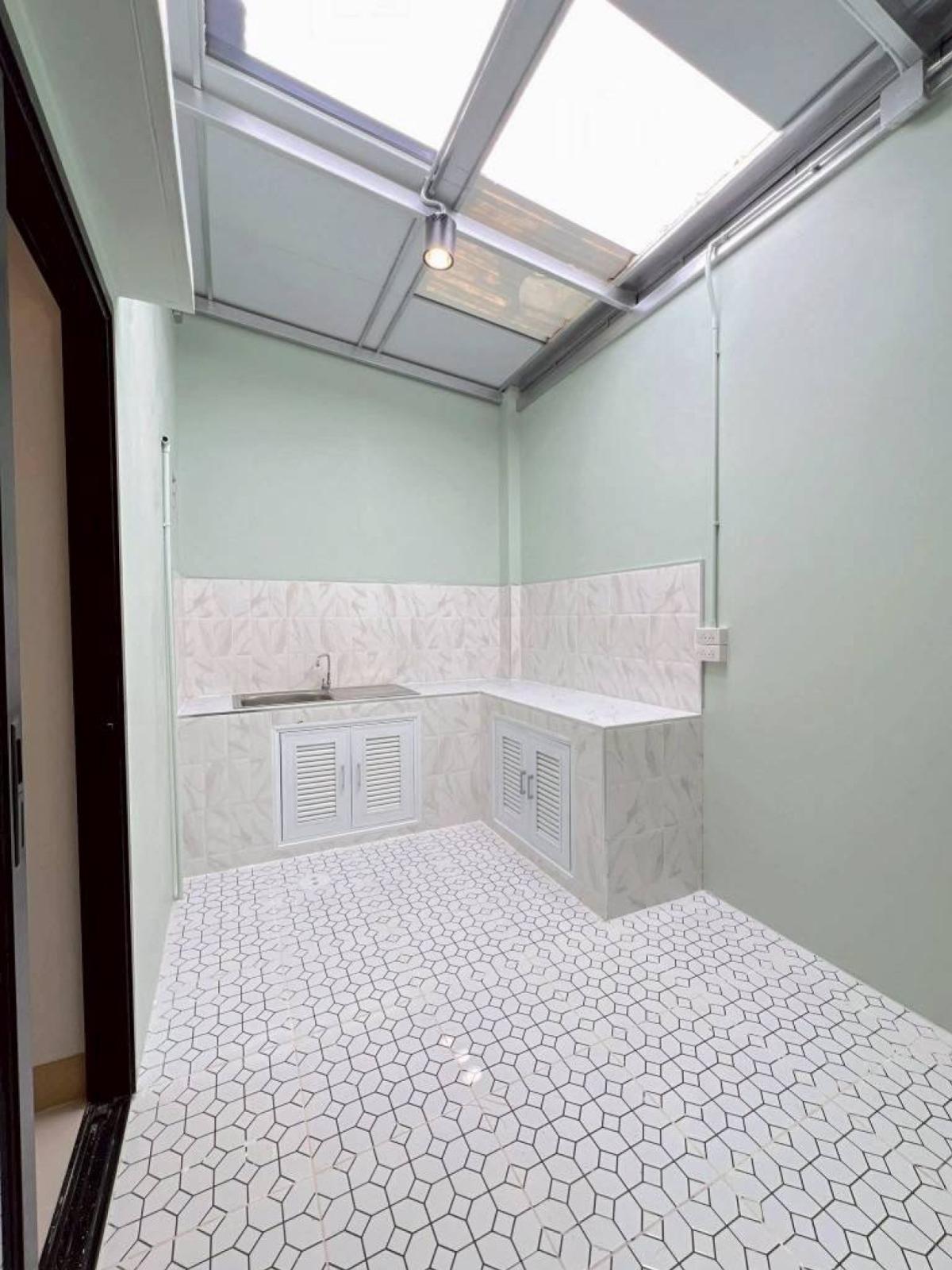 ขายทาวน์โฮมนนทบุรี บางใหญ่ บางบัวทอง : ขายทาวน์เฮ้าส์/ทาวน์โฮม  บ้านวงศ์ชัยนคร รีโนเวทใหม่ MRT-บางรักใหญ่ บางรักใหญ่ บางบัวทอง นนทบุรี CX-148680