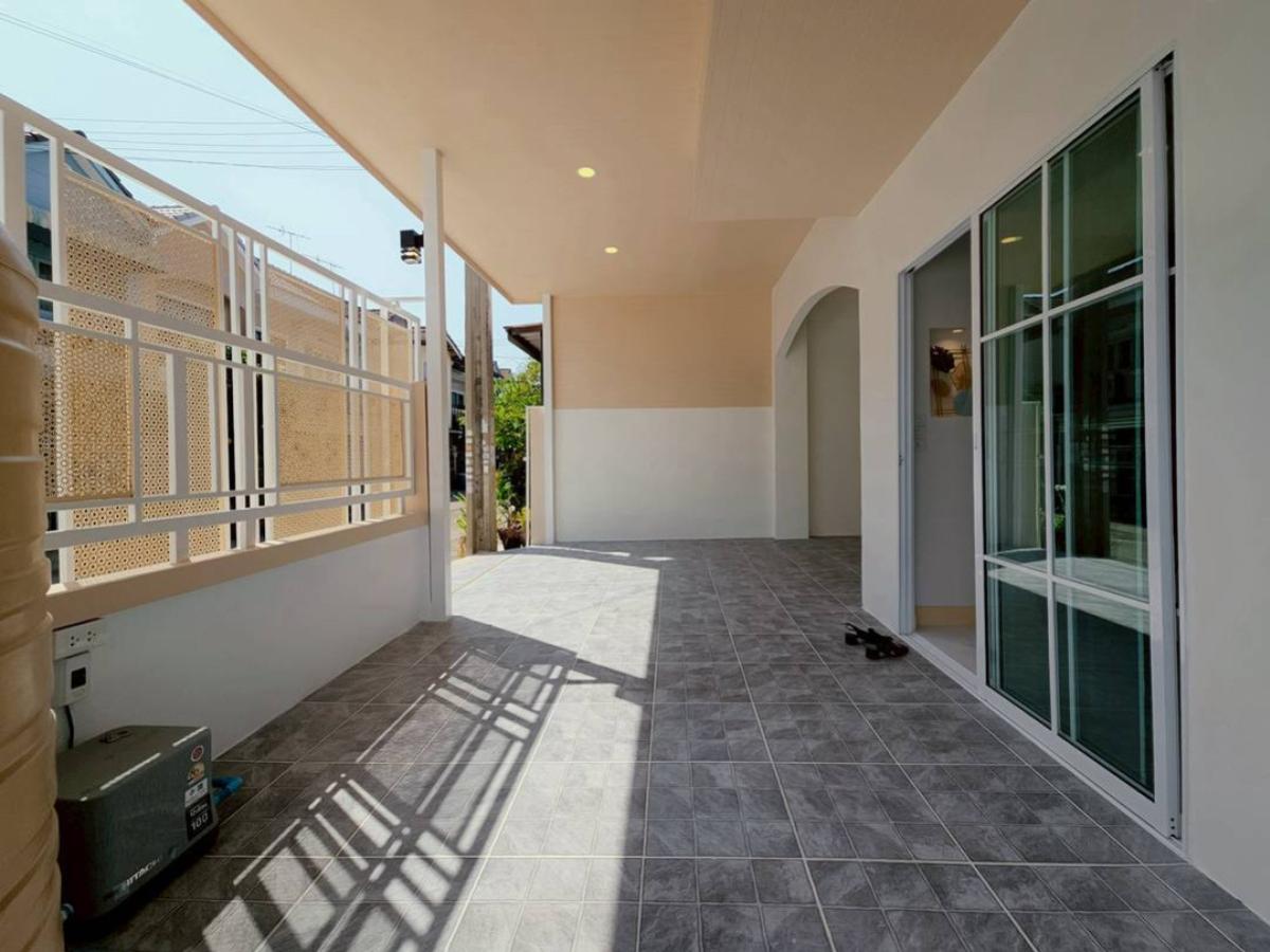 ขายทาวน์โฮมนนทบุรี บางใหญ่ บางบัวทอง : ขายทาวน์เฮ้าส์/ทาวน์โฮม  บัวทองธานี พาร์ค ห้องมุม รีโนเวทใหม่ บางบัวทอง บางบัวทอง นนทบุรี CX-148666