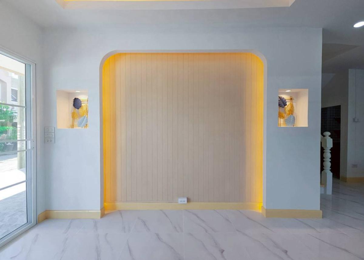 ขายทาวน์โฮมนนทบุรี บางใหญ่ บางบัวทอง : ขายทาวน์เฮ้าส์/ทาวน์โฮม  บัวทองธานี พาร์ค ห้องมุม รีโนเวทใหม่ บางบัวทอง บางบัวทอง นนทบุรี CX-148666