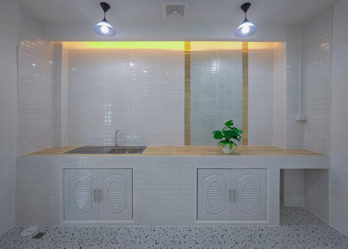 ขายทาวน์โฮมนนทบุรี บางใหญ่ บางบัวทอง : ขายทาวน์เฮ้าส์/ทาวน์โฮม  บัวทองธานี พาร์ค ห้องมุม รีโนเวทใหม่ บางบัวทอง บางบัวทอง นนทบุรี CX-148666