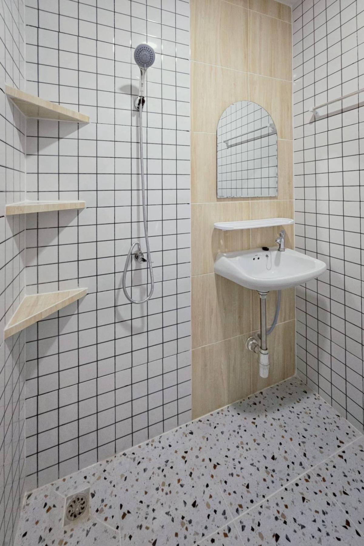 ขายทาวน์โฮมนนทบุรี บางใหญ่ บางบัวทอง : ขายทาวน์เฮ้าส์/ทาวน์โฮม  บัวทองธานี พาร์ค ห้องมุม รีโนเวทใหม่ บางบัวทอง บางบัวทอง นนทบุรี CX-148666