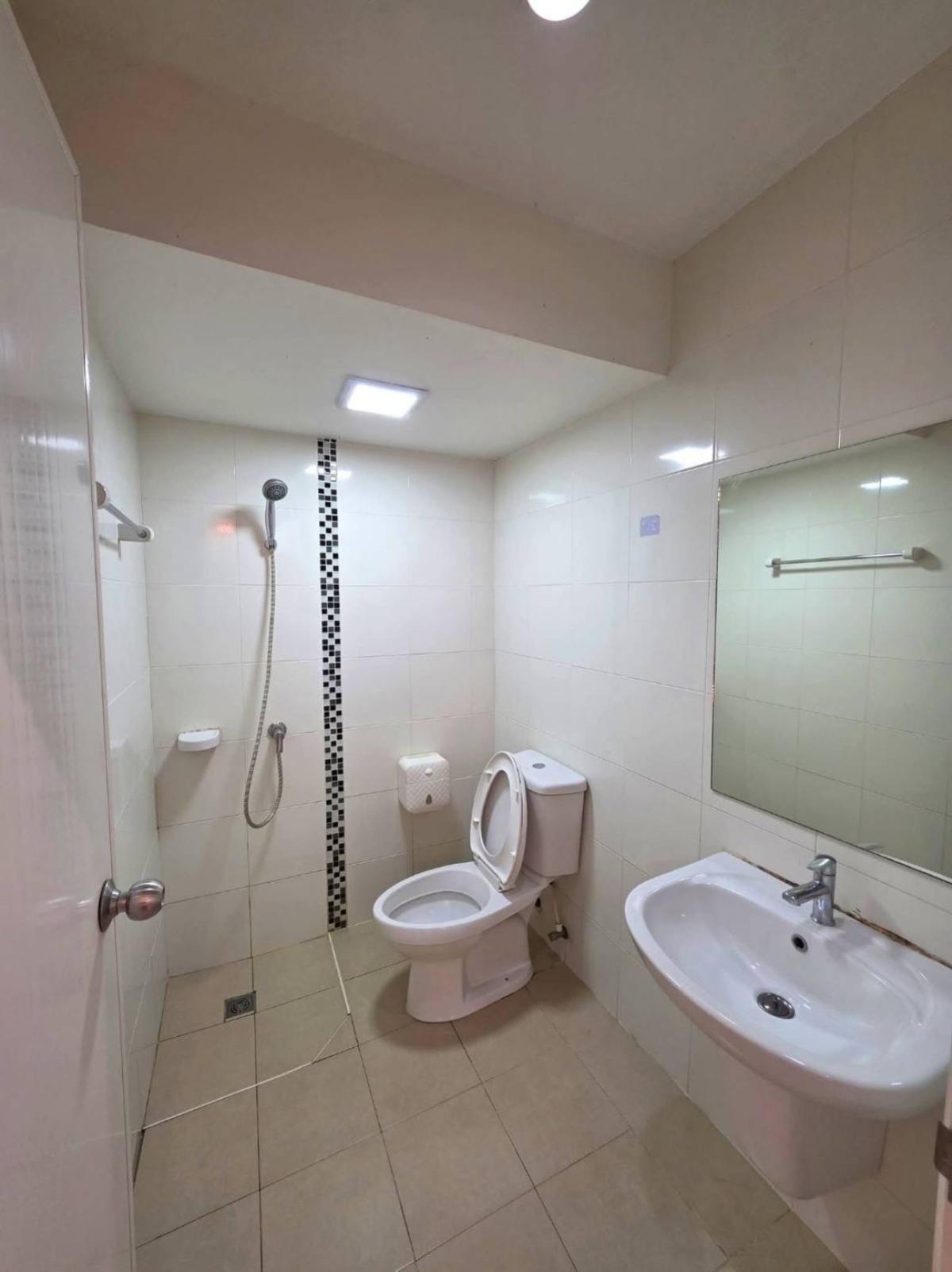 ขายทาวน์โฮมนนทบุรี บางใหญ่ บางบัวทอง : ขายทาวน์เฮ้าส์/ทาวน์โฮม  ไลโอ อีลิท กาญจนาภิเษก - เวสต์เกต หน้ากว้าง MRT-คลองบางไผ่ บางรักพัฒนา บางบัวทอง นนทบุรี CX-148651