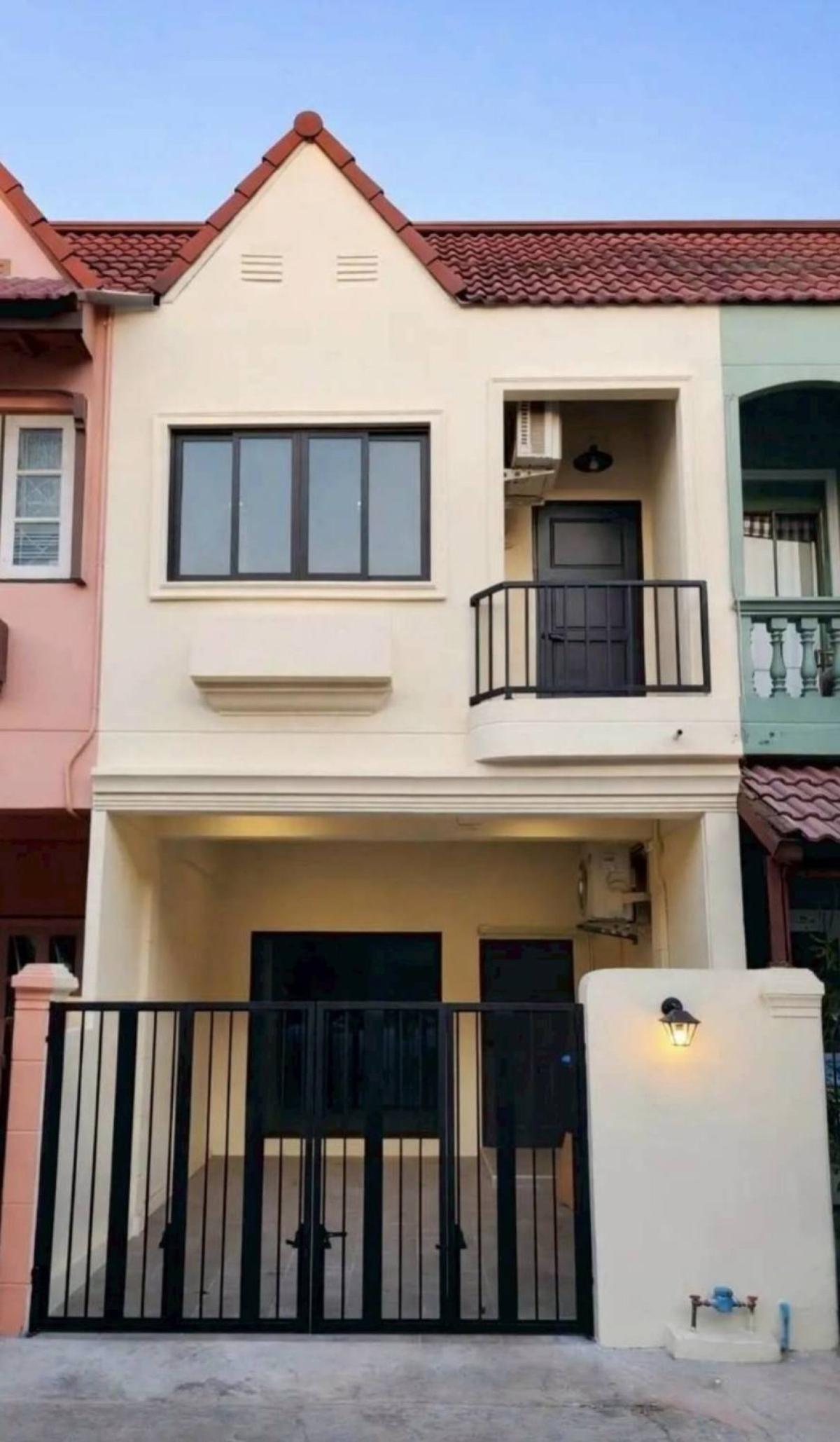 ขายทาวน์โฮมรามคำแหง หัวหมาก : ขายทาวน์เฮ้าส์/ทาวน์โฮม  บ้านปรีชา 8 หัวหมาก เขต บางกะปิ กรุงเทพ CX-148571