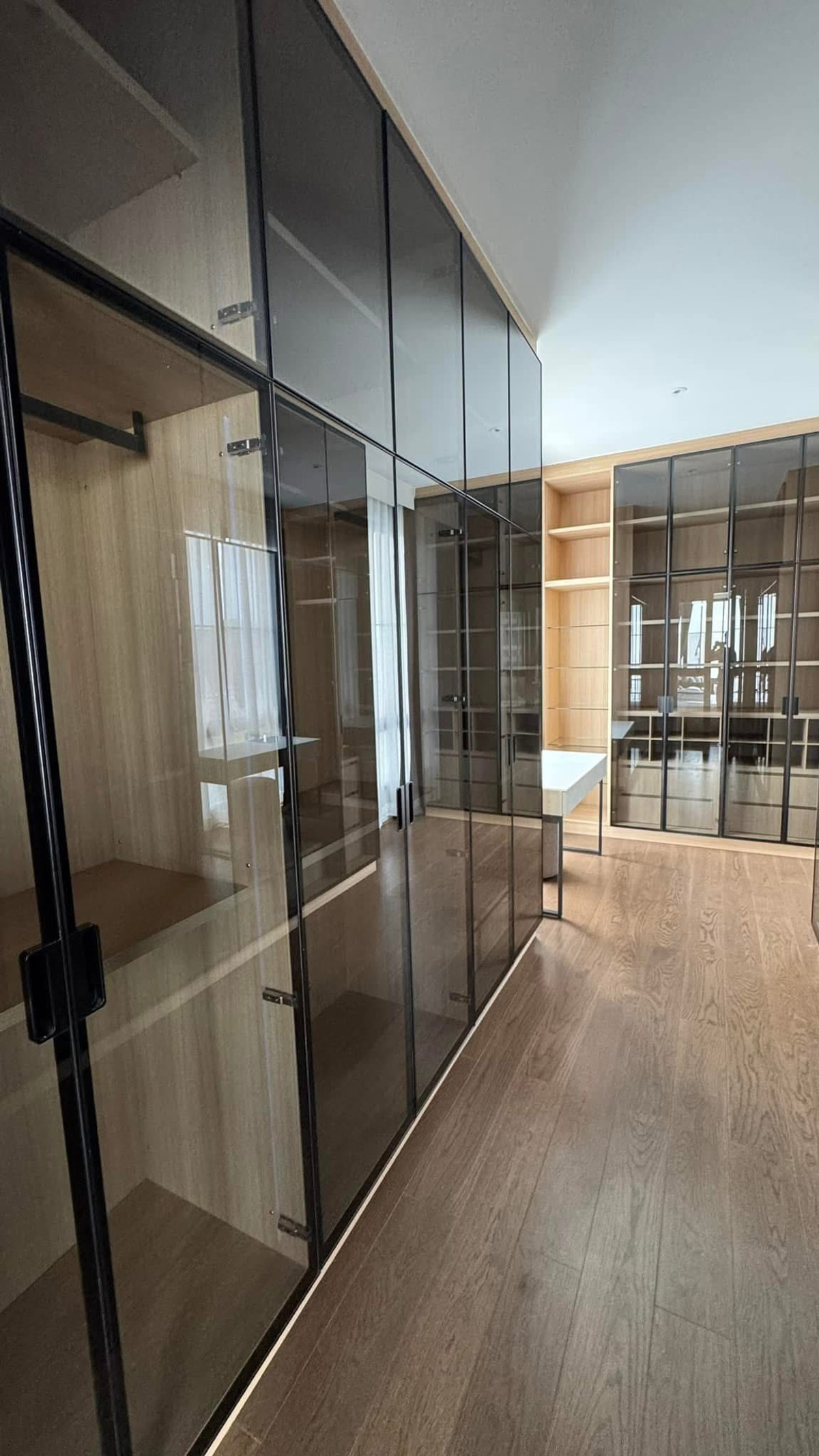 For RentHousePattanakan, Srinakarin : Malton Gates Krungthep Kreetha / 5 Bedrooms (FOR RENT) BZD165