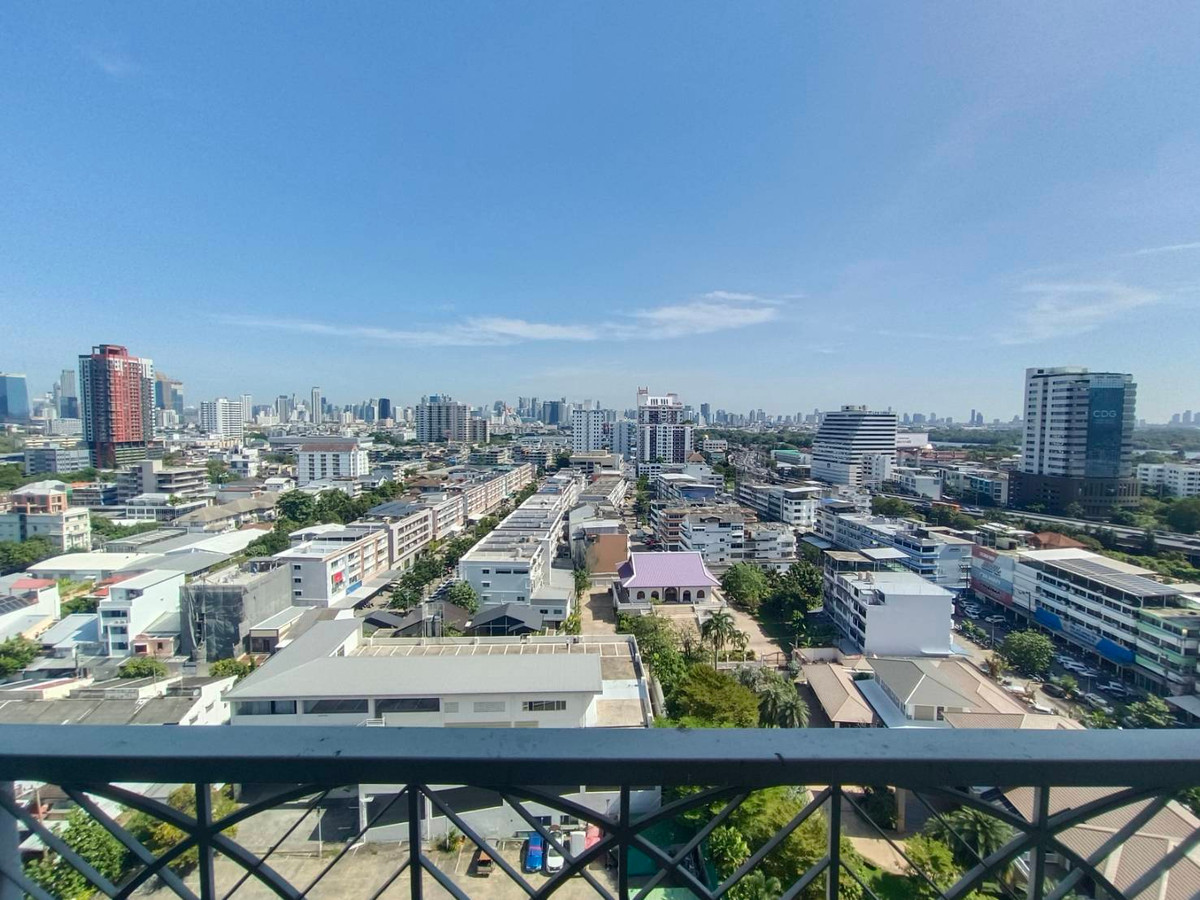 ขายคอนโดสาทร นราธิวาส : ขายคอนโด เดอะ คอมพลีท นราธิวาส  ห้องสวย ไซส์ใหญ่ ขายต่ำกว่าราคาตลาด!!