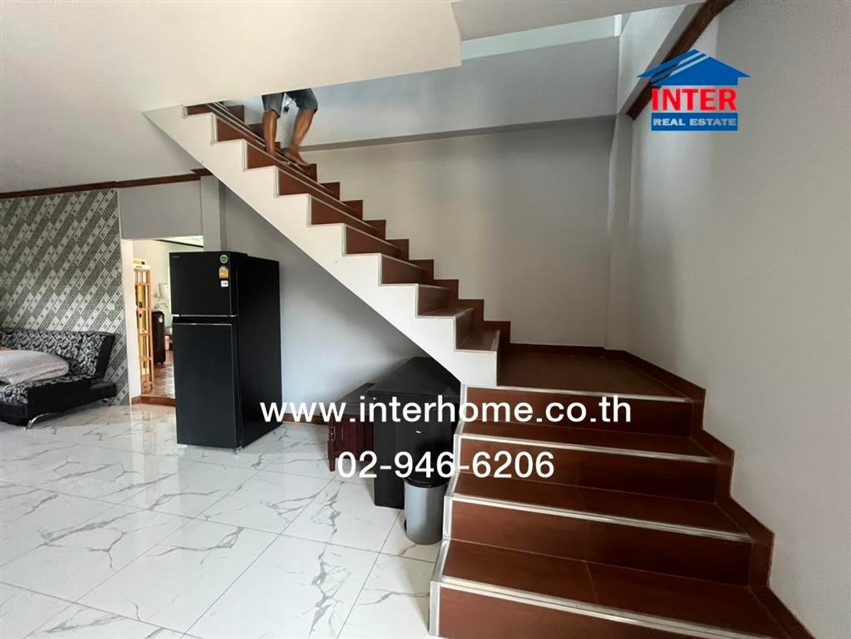 For SaleHousePathum Thani,Rangsit, Thammasat : Single house + land, 2 floors, 200 sq m. Single house + land. Soi Sawai Pracharat 14 Phra Ong Chao Sai Khlong 4 Road, Lam Luk Ka, Pathum Thani