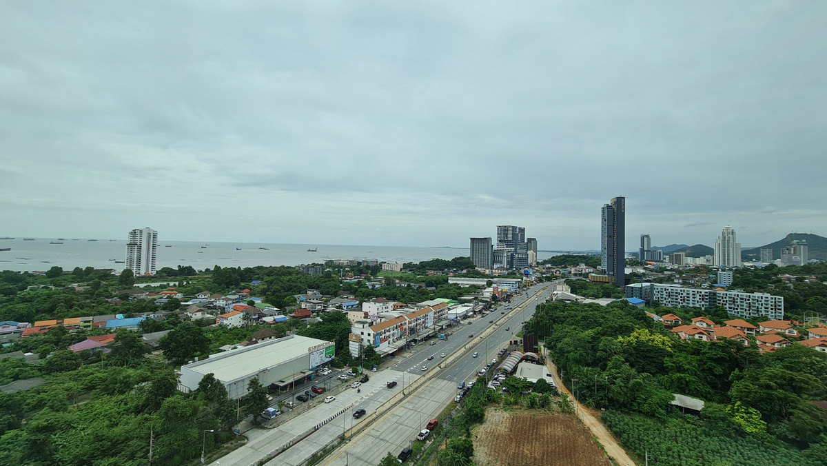 CondoSriracha Laem Chabang Ban Bueng : Condo for sale/rent, sea view + city and mountain view, high floor, KnightsBridge The Ocean Sriracha