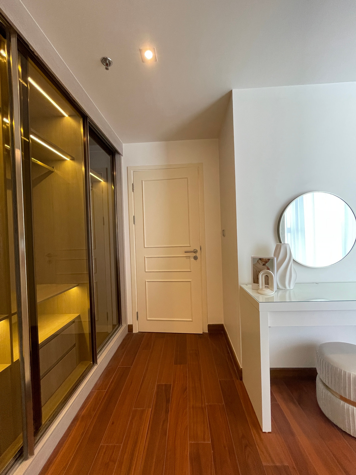 For SaleCondoSathorn, Narathiwat : [READY TO MOVE IN] Room dropped down! 2 bedrooms, fully furnished + electrical appliances, Altitude Symphony Charoenkrung | Only 400 m. to Shrewsbury, just carry your bags and move in! 2 Bed Unit, 11th floor, north direction, last room, best price, sold f