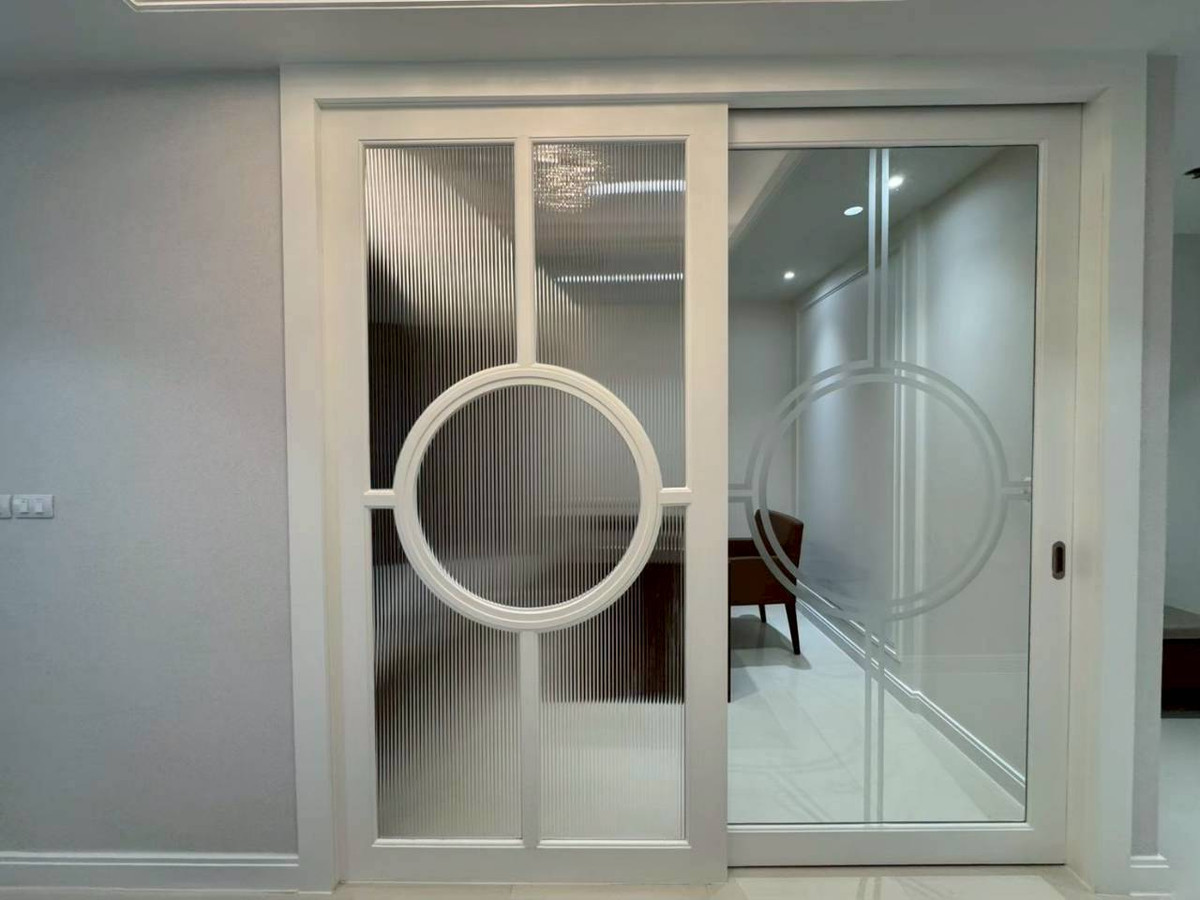 ให้เช่าคอนโดวิทยุ ชิดลม หลังสวน : เช่า 3 ห้องนอน 3 ห้องน้ำ แอทธินี เรสซิเด้นซ์