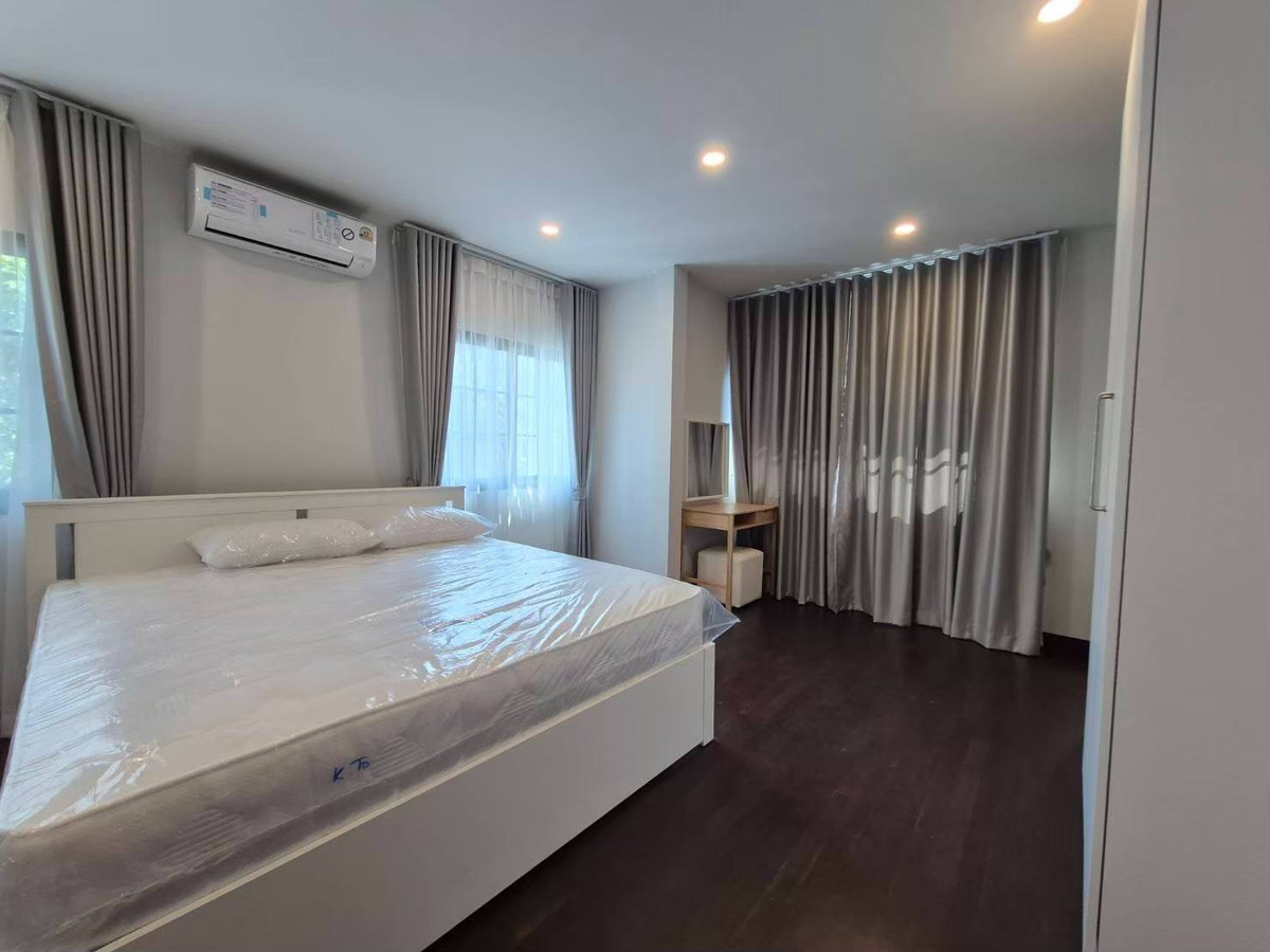 For RentHouseBangna, Bearing, Lasalle : For rent, renovated house, 96 sq m, 3 bedrooms, 4 bathrooms, 2-story detached house, Muang Kaeo 4, Soi Ratchawinit Bang Kaeo, Mega Bangna.