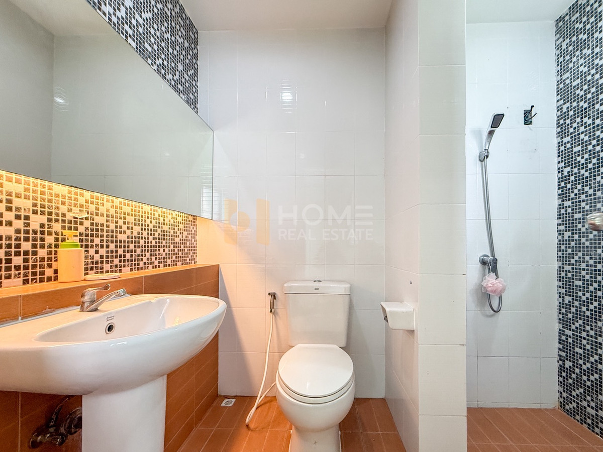 ขายทาวน์โฮมมีนบุรี-ร่มเกล้า : 3 ชั้น ใกล้ทางด่วน เข้าเมืองง่าย 🔥 นลิน แกรนด์ อเวนิว วงแหวน - พระราม 9 / 3 ห้องนอน (ขาย), Nalin Grand Avenue Wongwean - Rama 9 / 3 Bedrooms (FOR SALE) AA607