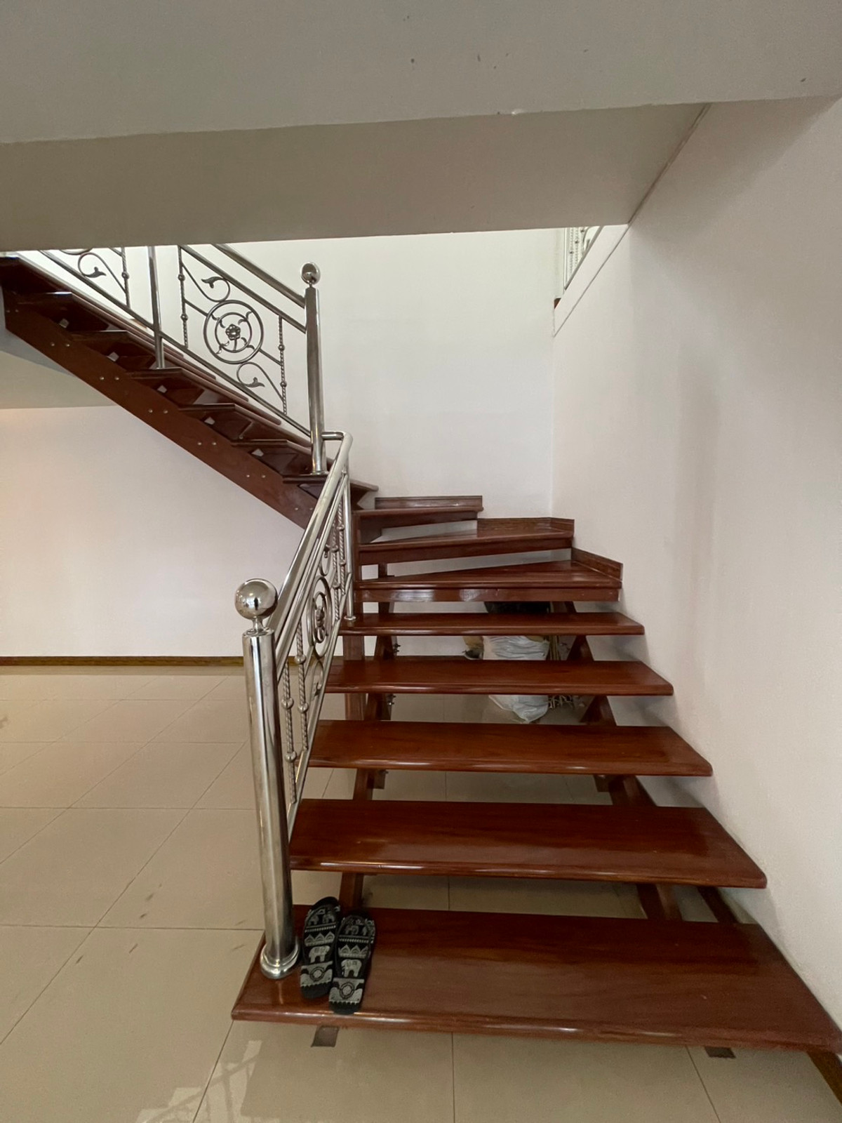 ขายบ้านลาดพร้าว เซ็นทรัลลาดพร้าว : บ้านเดี่ยว วิภาวดี 16 / 3 ห้องนอน (ขาย), Detached House Vibhavadi 16 / 3 Bedrooms (FOR SALE) TPM363