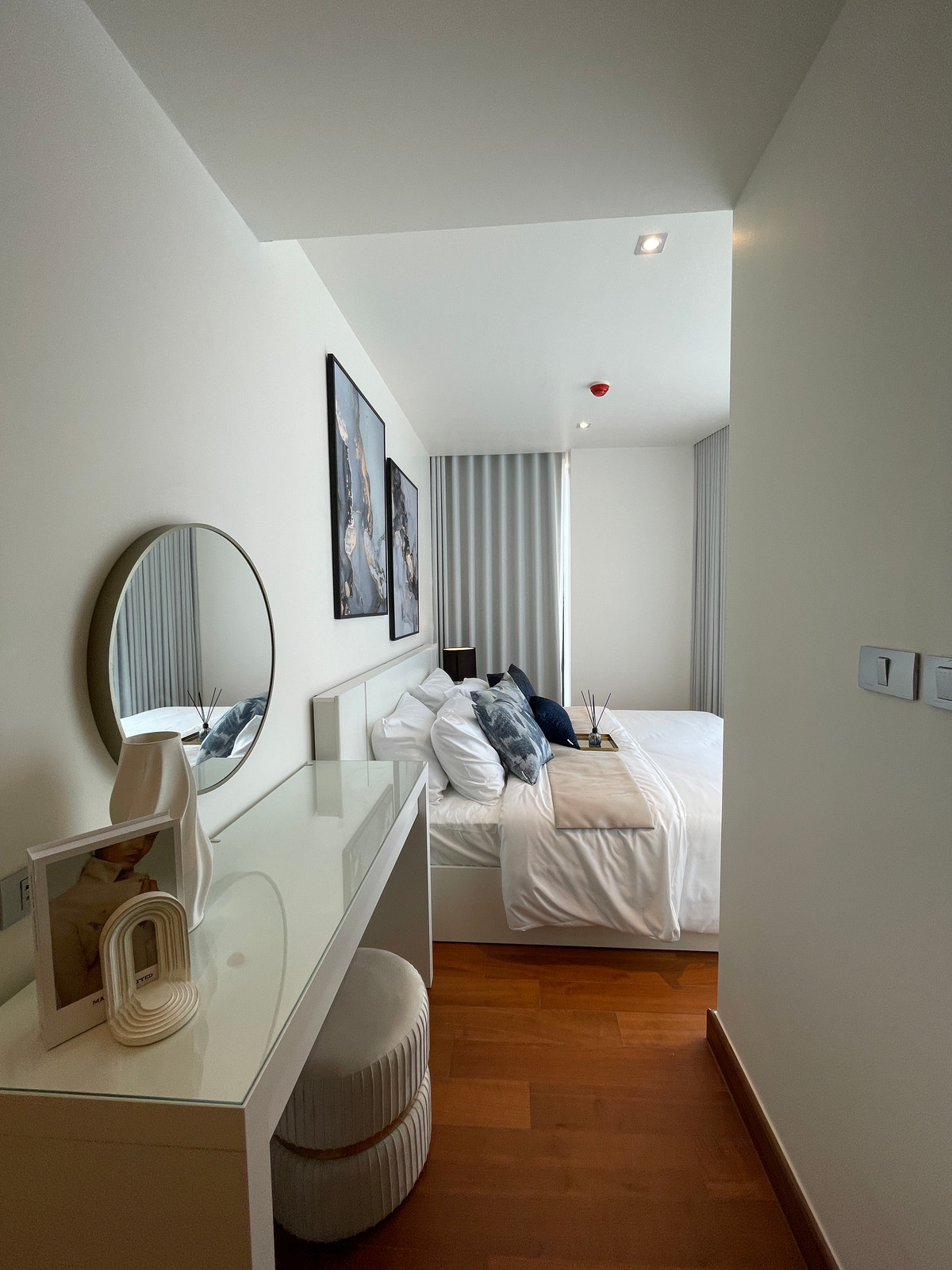 For SaleCondoSathorn, Narathiwat : [READY TO MOVE IN] Room dropped down! 2 bedrooms, fully furnished + electrical appliances, Altitude Symphony Charoenkrung | Only 400 m. to Shrewsbury, just carry your bags and move in! 2 Bed Unit, 11th floor, north direction, last room, best price, sold f