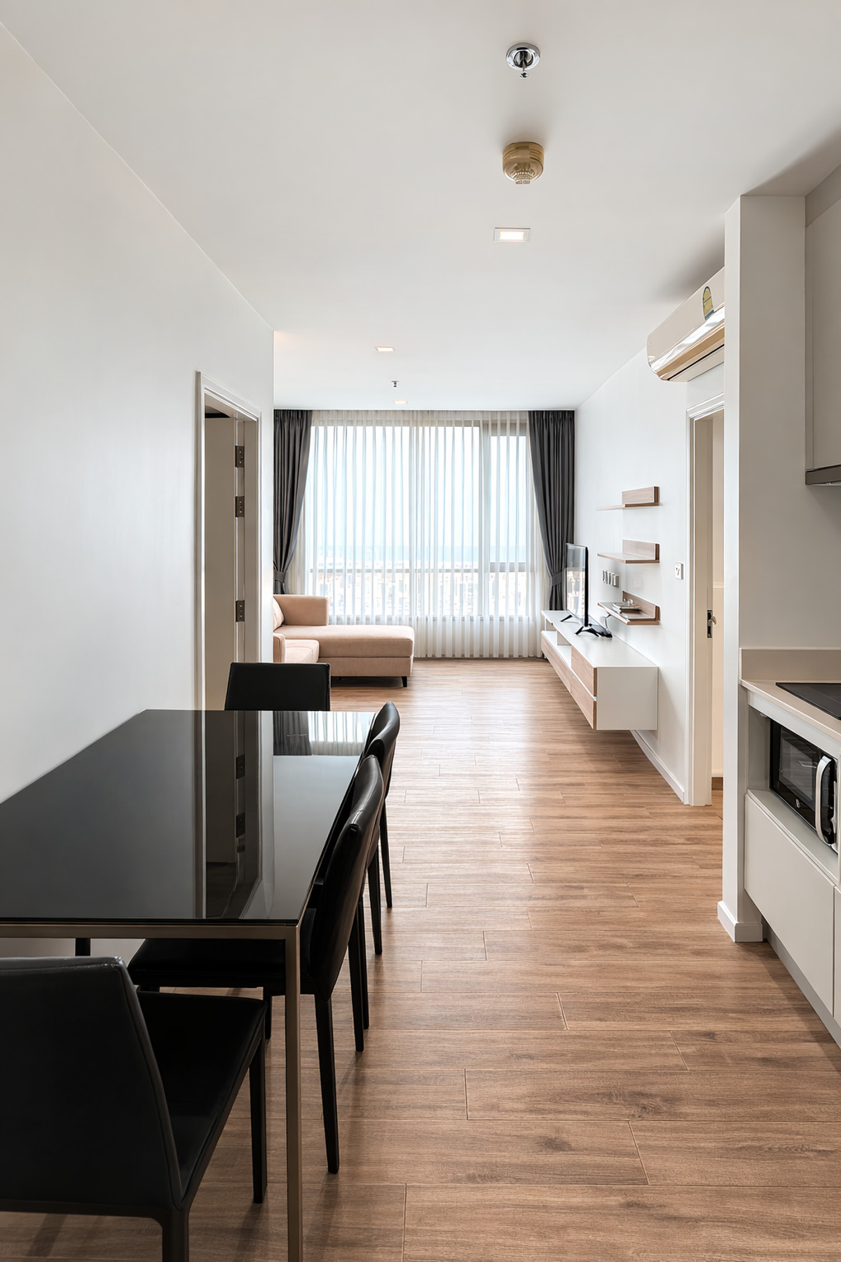 CondoSriracha Laem Chabang Ban Bueng : Condo for sale/rent, sea view + city view, high floor, KnightsBridge The Ocean Sriracha