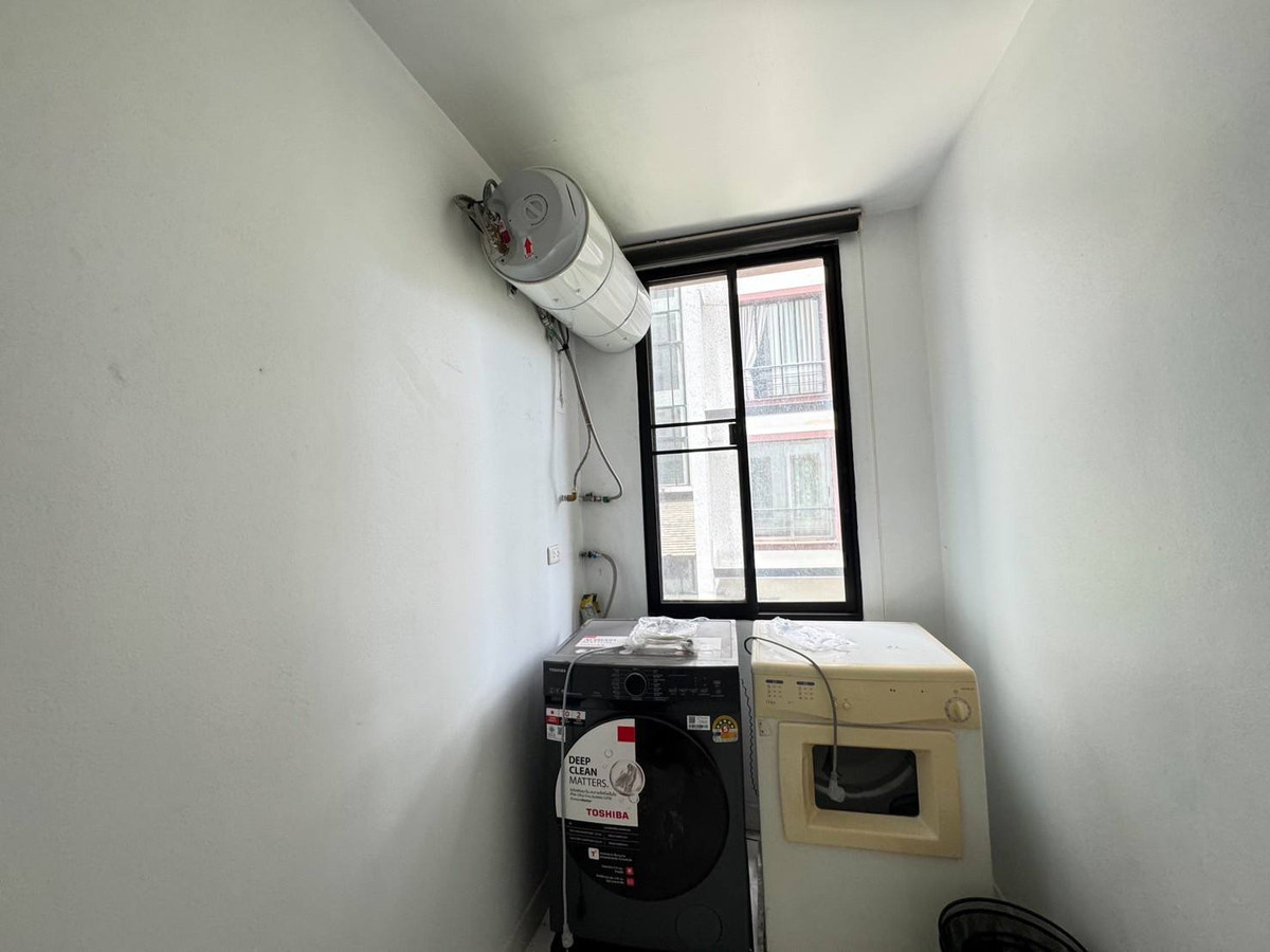 For RentCondoRatchadapisek, Huaikwang, Suttisan : For Rent: Amanta Ratchada, 35,000 THB [MKsr260301]