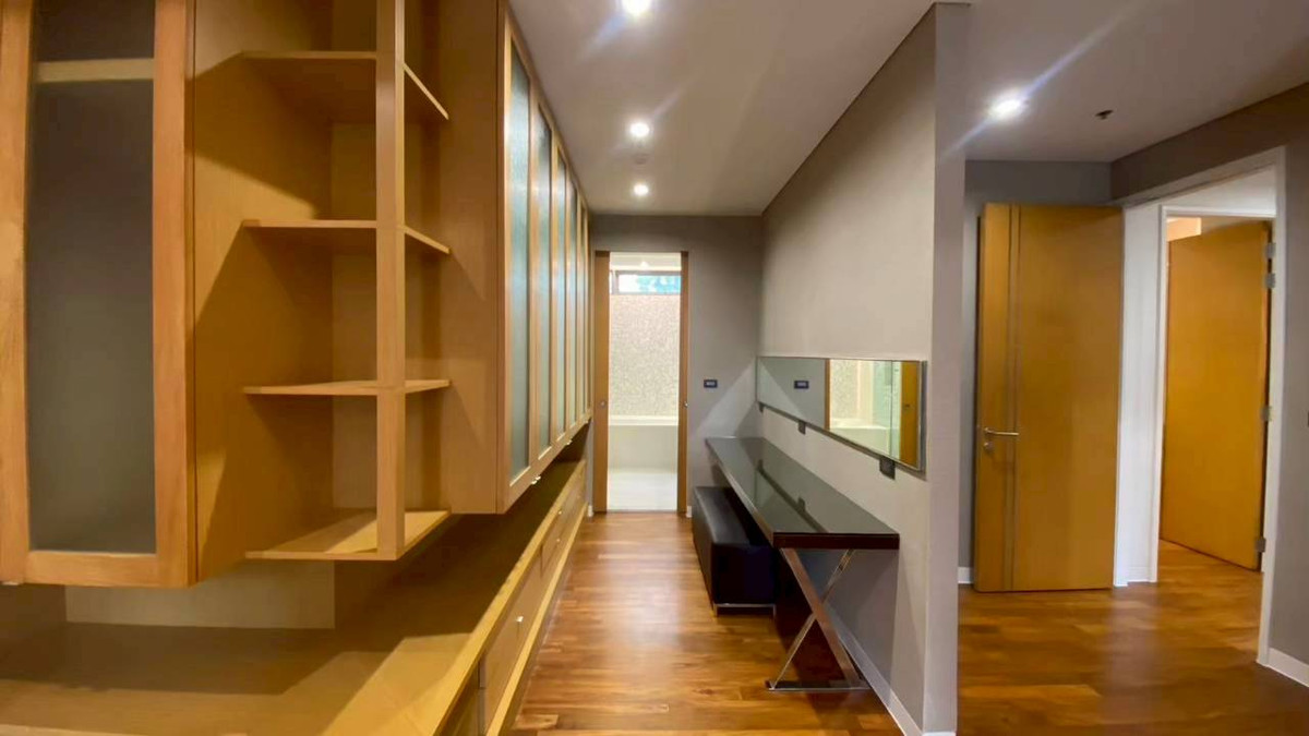 For RentCondoSukhumvit, Asoke, Thonglor : For rent 3 bedrooms, 3 bathrooms, Domus Condominium (Sukhumvit 18)