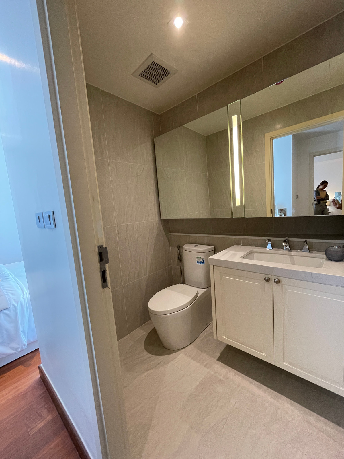 For SaleCondoSathorn, Narathiwat : [READY TO MOVE IN] Room dropped down! 2 bedrooms, fully furnished + electrical appliances, Altitude Symphony Charoenkrung | Only 400 m. to Shrewsbury, just carry your bags and move in! 2 Bed Unit, 11th floor, north direction, last room, best price, sold f