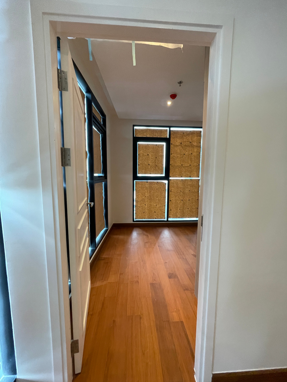 For SaleCondoSathorn, Narathiwat : [LAST UNIT - Beautiful view on the 15th floor] 2 Bed, wide width, Rare Item! Altitude Symphony Charoenkrung | near Shrewsbury, only 400 m. Unit 2 bedrooms, 2 bathrooms with the most perfect layout (Type C2) on the 15th floor, receiving a northeastern city