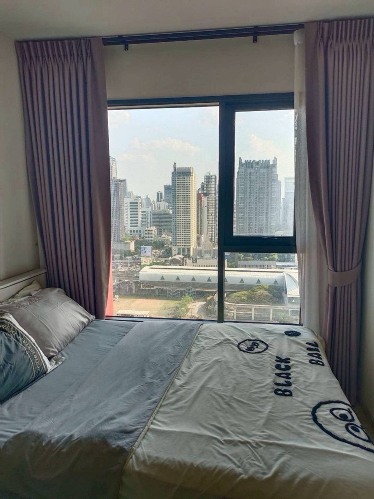 ให้เช่าคอนโดพระราม 9 เพชรบุรีตัดใหม่ RCA : 💖ห้องสวย โครงการหรู Life Asoke Hype 1 ห้องนอน 1 ห้องน้ำ พร้อมอยู่ แต่งครบ ทำเลดีมาก แยกพระราม9อโศก สนใจนัดชมด่วนค่ะ 😊