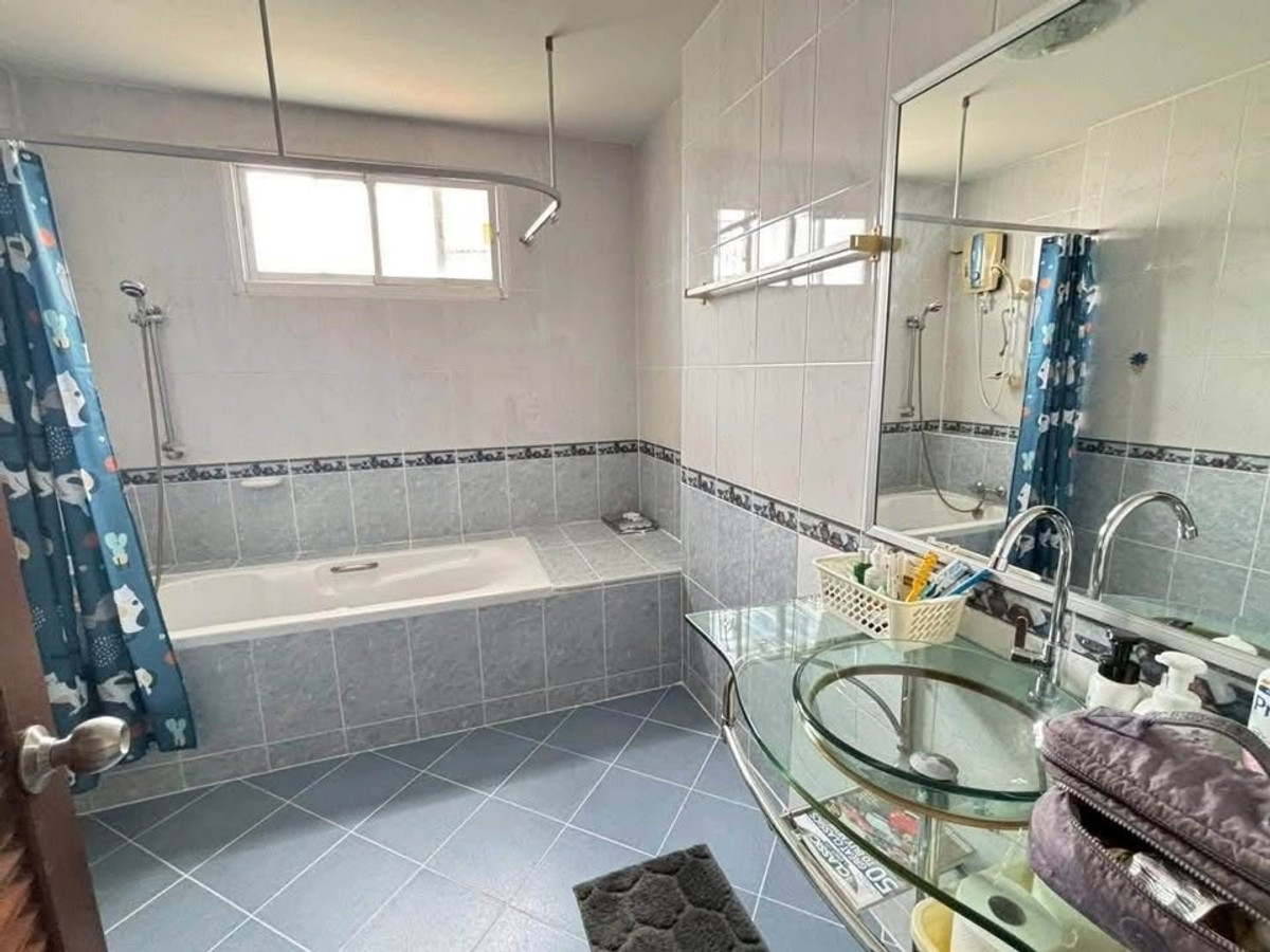 For SaleHousePattaya, Bangsaen, Chonburi :  Thai Garden Hill Village, Pattaya