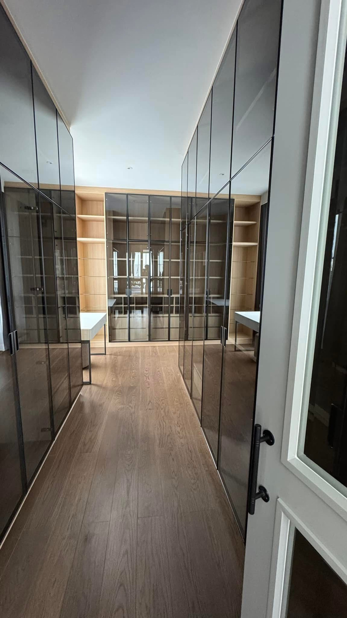 For RentHousePattanakan, Srinakarin : Malton Gates Krungthep Kreetha / 5 Bedrooms (FOR RENT) BZD165