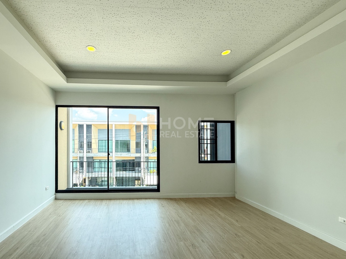 ขายทาวน์โฮมมีนบุรี-ร่มเกล้า : 3 ชั้น ใกล้ทางด่วน เข้าเมืองง่าย 🔥 นลิน แกรนด์ อเวนิว วงแหวน - พระราม 9 / 3 ห้องนอน (ขาย), Nalin Grand Avenue Wongwean - Rama 9 / 3 Bedrooms (FOR SALE) AA607