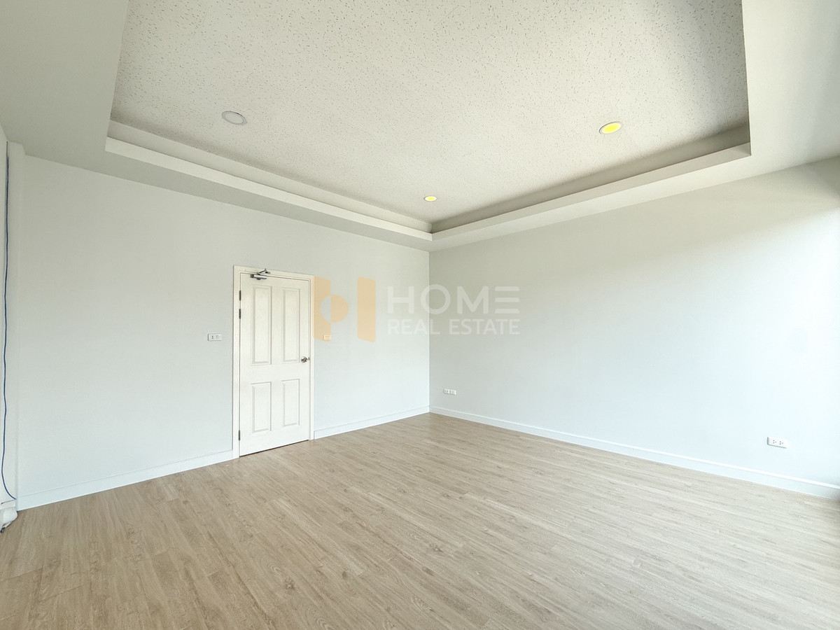 ขายทาวน์โฮมมีนบุรี-ร่มเกล้า : 3 ชั้น ใกล้ทางด่วน เข้าเมืองง่าย 🔥 นลิน แกรนด์ อเวนิว วงแหวน - พระราม 9 / 3 ห้องนอน (ขาย), Nalin Grand Avenue Wongwean - Rama 9 / 3 Bedrooms (FOR SALE) AA607