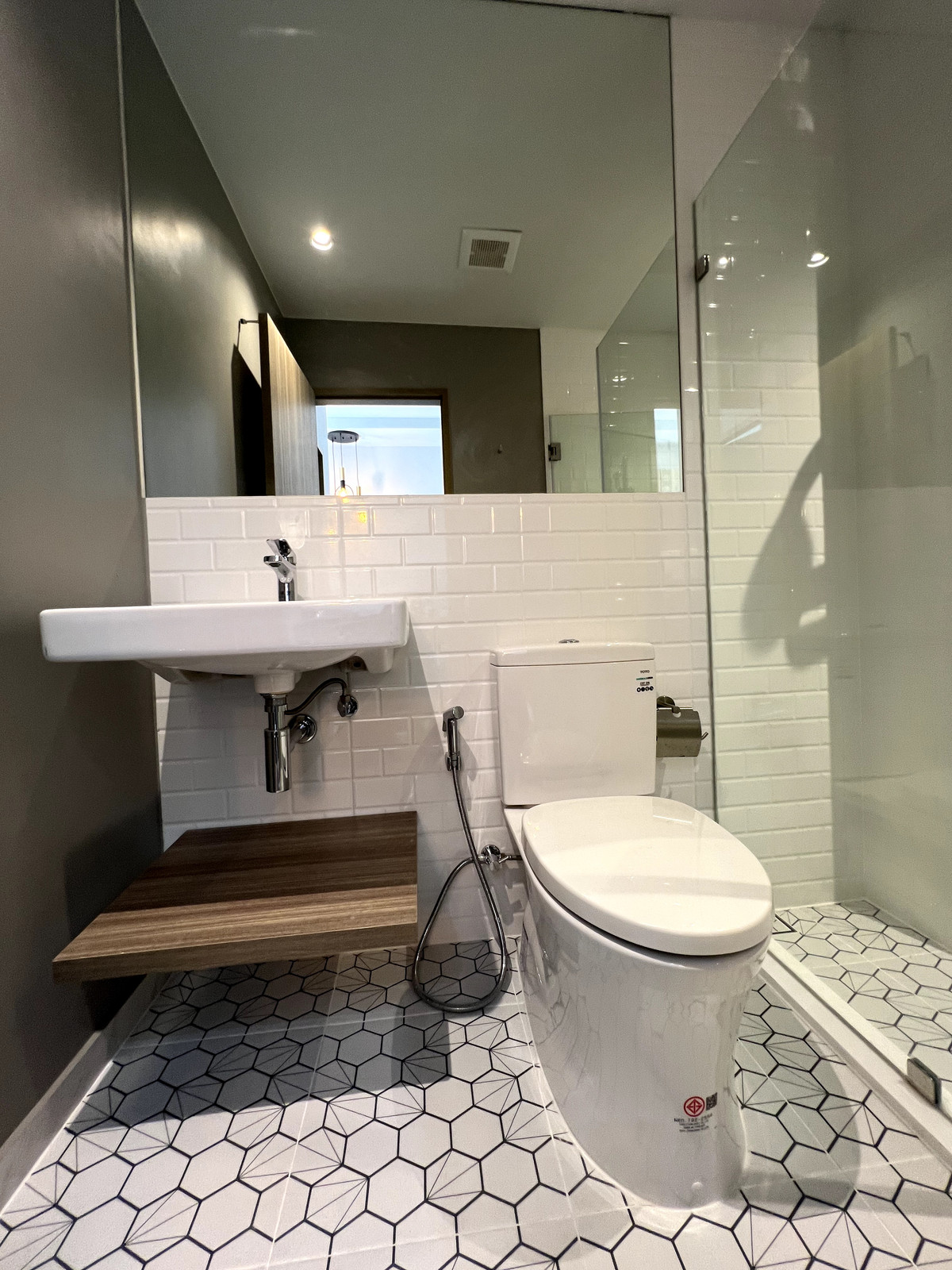 ขายคอนโดท่าพระ ตลาดพลู วุฒากาศ : ขายคอนโดราคาดี ชั้นสูง วิวโล่ง ใกล้ BTS ตลาดพลู ทำเลดี