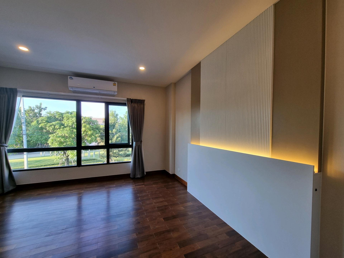 ขายบ้านปิ่นเกล้า จรัญสนิทวงศ์ : ขายบ้านเดี่ยวโครงการเดอะซิตี้ปิ่นเกล้าบรม ซ.บรมราชชนนี60 ขนาดที่ดิน105ตารางวา