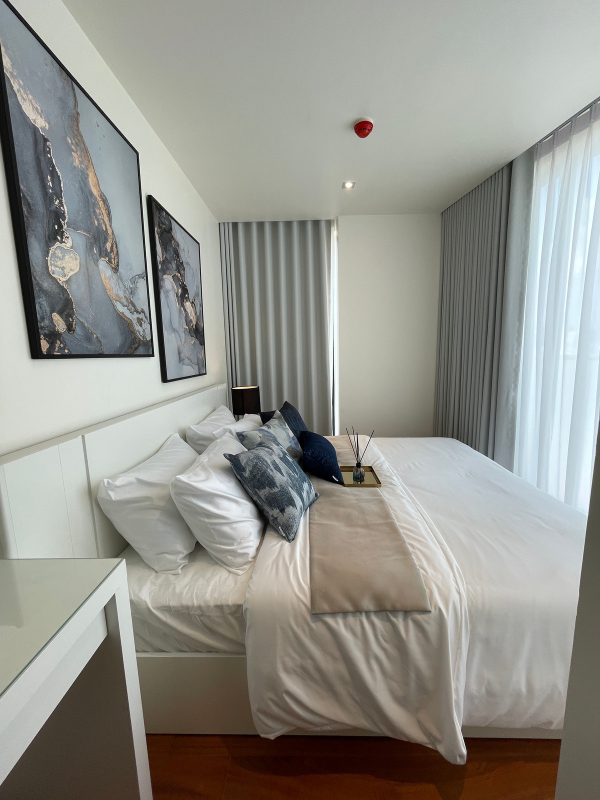 For SaleCondoSathorn, Narathiwat : [READY TO MOVE IN] Room dropped down! 2 bedrooms, fully furnished + electrical appliances, Altitude Symphony Charoenkrung | Only 400 m. to Shrewsbury, just carry your bags and move in! 2 Bed Unit, 11th floor, north direction, last room, best price, sold f