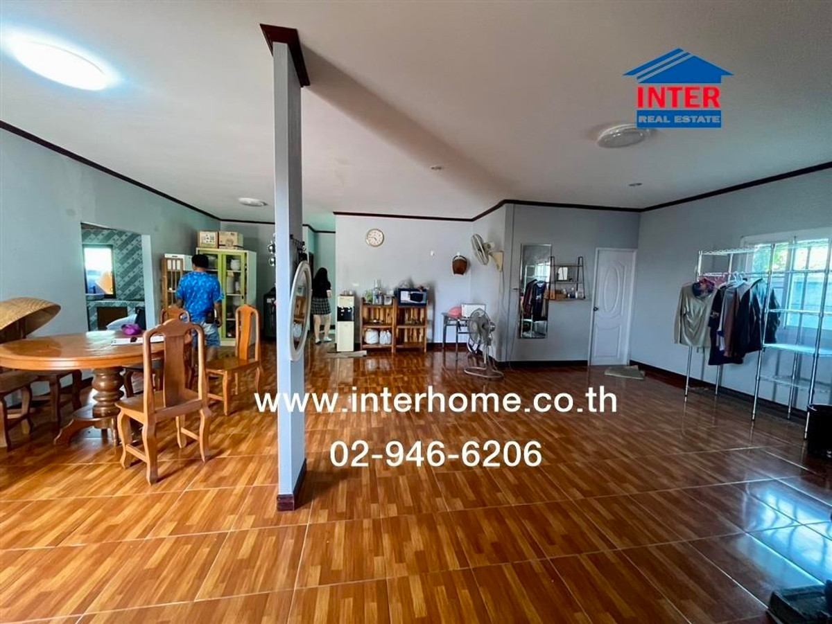 For SaleHousePathum Thani,Rangsit, Thammasat : Single house + land, 2 floors, 200 sq m. Single house + land. Soi Sawai Pracharat 14 Phra Ong Chao Sai Khlong 4 Road, Lam Luk Ka, Pathum Thani