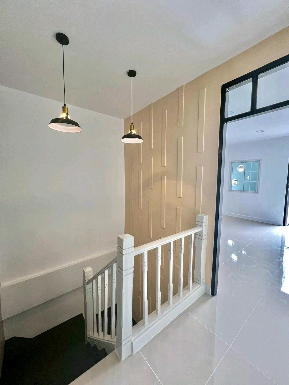 For SaleTownhomePathum Thani,Rangsit, Thammasat : 2-story townhouse, Piyawararom Village, Khlong 4, Prince Sai. Sawai Pracharat, Pathum Thani, Bueng Yitho hundred year old market