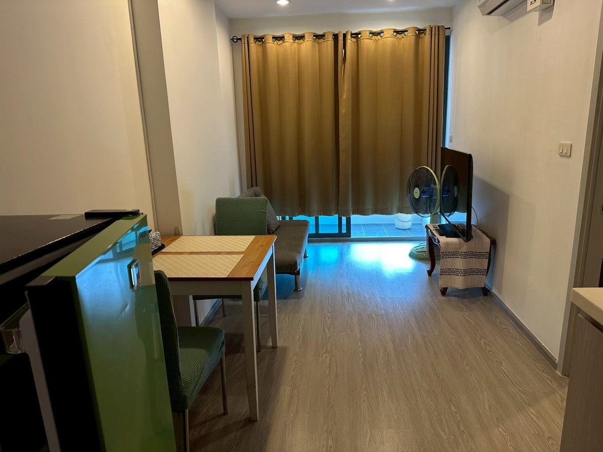 For SaleCondoPinklao, Charansanitwong : Condo for sale, corner room with tenant Next to Bang Khun Non BTS, near Siriraj.