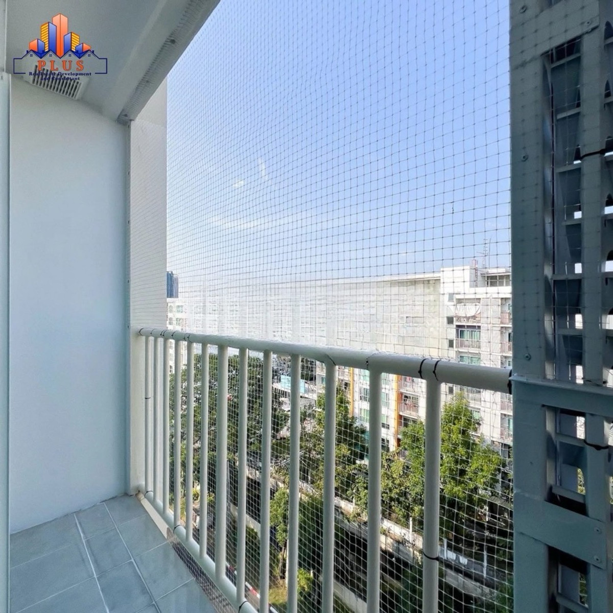 ขายคอนโดท่าพระ ตลาดพลู วุฒากาศ : sell/ขาย Metro Park สาทร