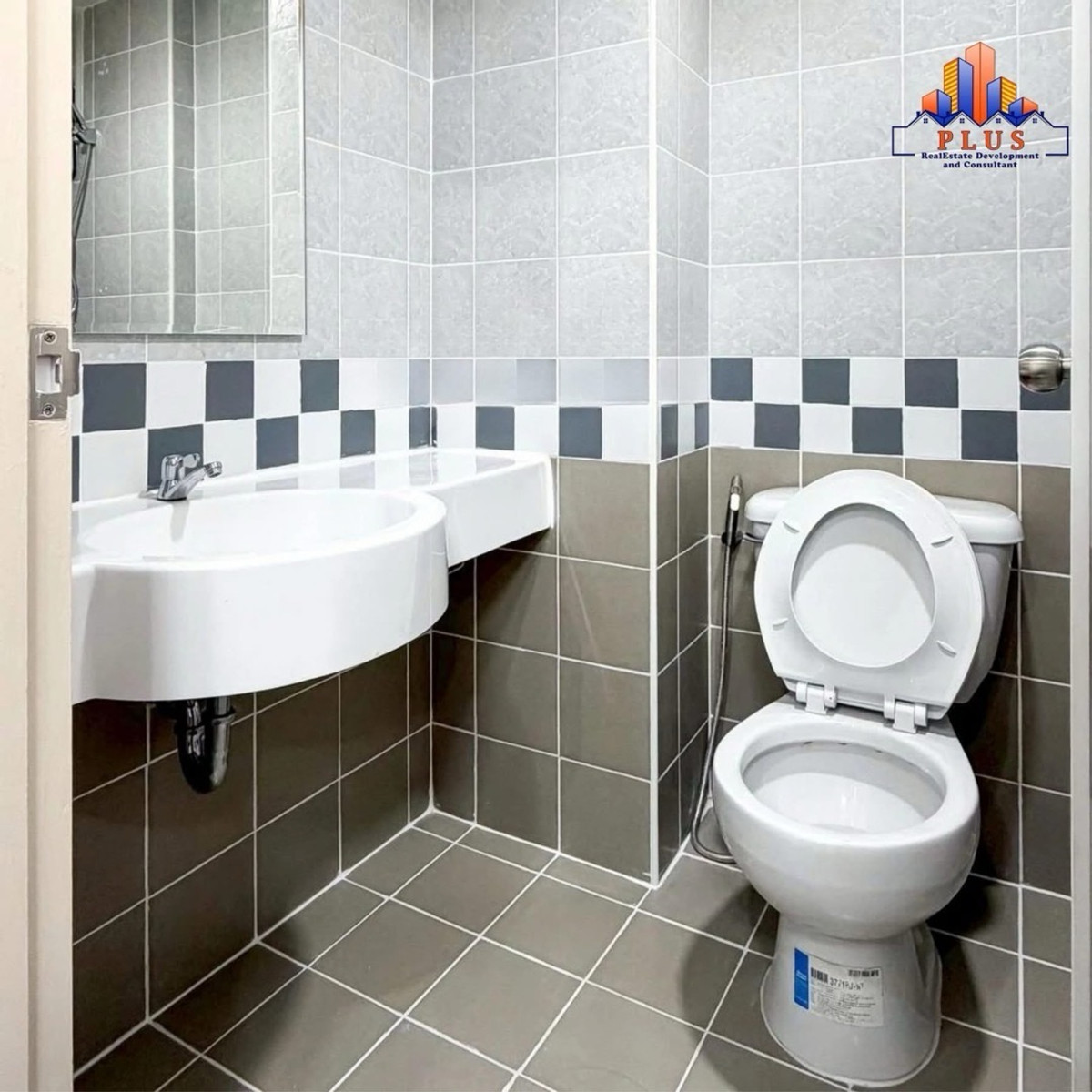 ขายคอนโดนวมินทร์ รามอินทรา : Sell/ขาย คอนโด ลุมพินี คอนโดทาวน์ รามอินทรา-หลักสี่