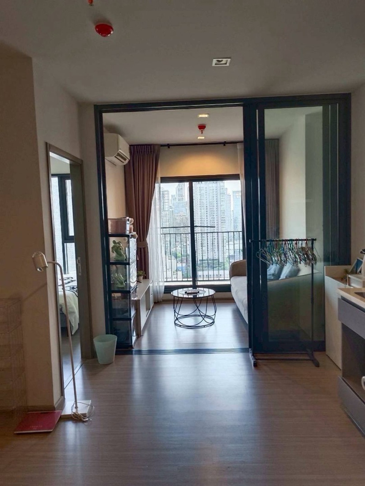 ให้เช่าคอนโดพระราม 9 เพชรบุรีตัดใหม่ RCA : 💖ห้องสวย โครงการหรู Life Asoke Hype 1 ห้องนอน 1 ห้องน้ำ พร้อมอยู่ แต่งครบ ทำเลดีมาก แยกพระราม9อโศก สนใจนัดชมด่วนค่ะ 😊