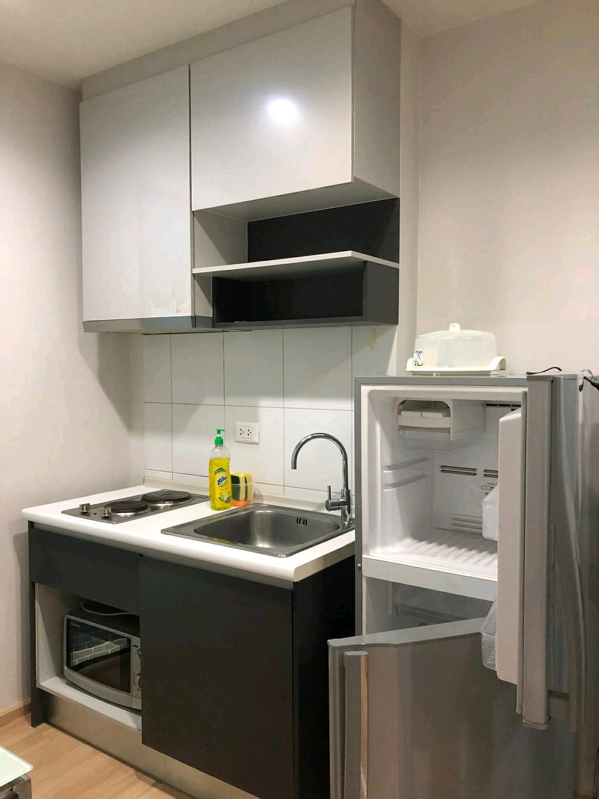 ให้เช่าคอนโดแจ้งวัฒนะ เมืองทอง : 🍃🚇 ใกล้รถไฟฟ้า สถานีเมืองทองธานี เพียงประมาณ 750 เมตร เดินทางสะดวก ห้องวิวสระ บรรยากาศดี พร้อมเข้าอยู่เร็ว ๆ นี้