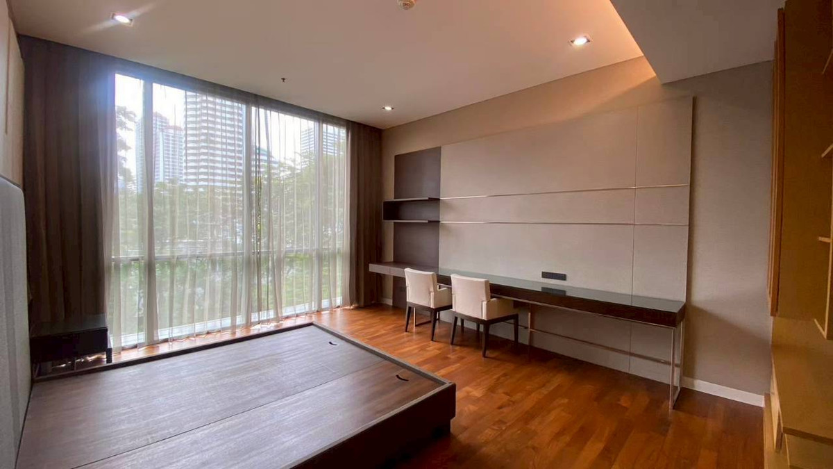 For RentCondoSukhumvit, Asoke, Thonglor : For rent 3 bedrooms, 3 bathrooms, Domus Condominium (Sukhumvit 18)