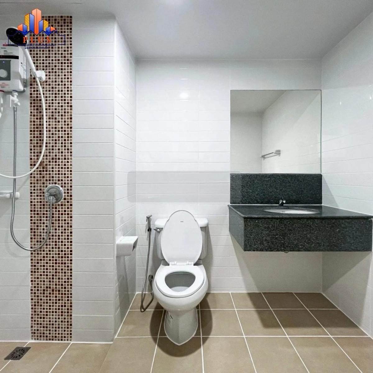 ขายคอนโดท่าพระ ตลาดพลู วุฒากาศ : sell/ขาย Metro Park สาทร