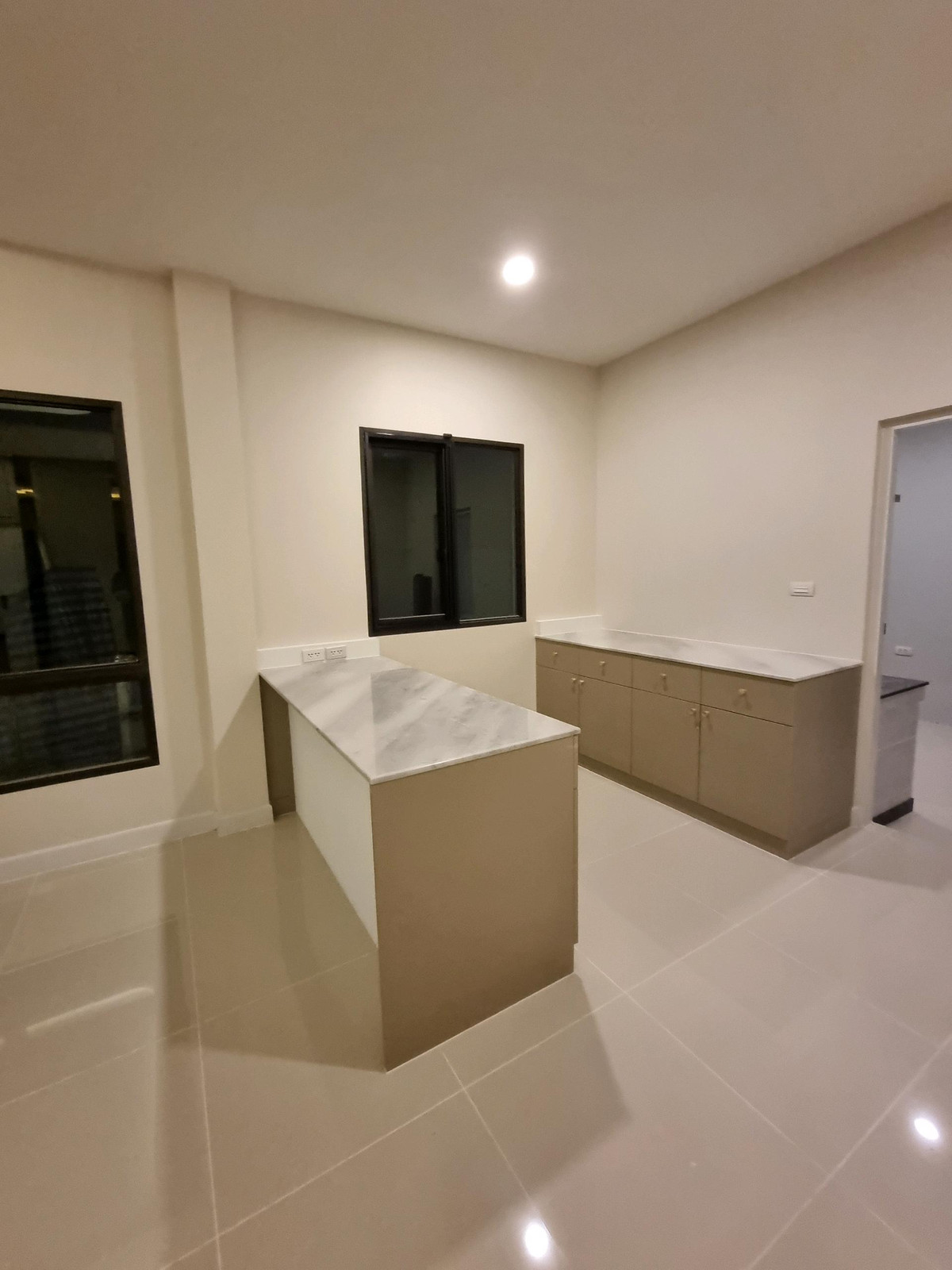 ขายบ้านปิ่นเกล้า จรัญสนิทวงศ์ : ขายบ้านเดี่ยวโครงการเดอะซิตี้ปิ่นเกล้าบรม ซ.บรมราชชนนี60 ขนาดที่ดิน105ตารางวา