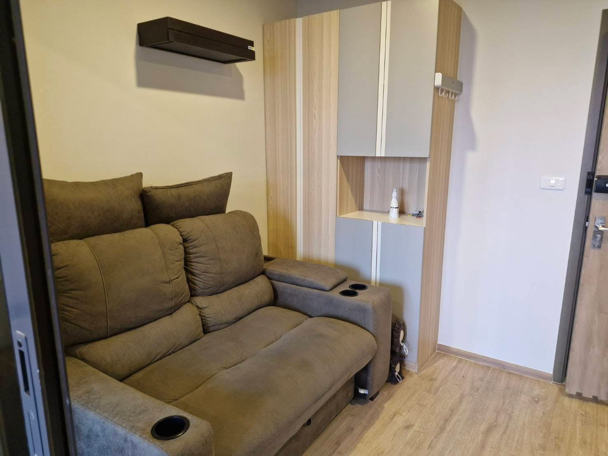 For RentCondoBangna, Bearing, Lasalle : Condo for Rent: Ideo O2 Near BTS Bang Na (approx. 300 meters)