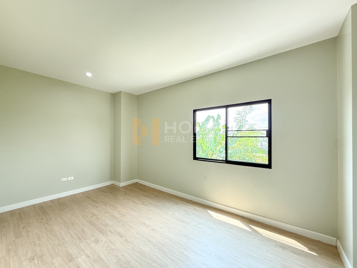 ขายทาวน์โฮมมีนบุรี-ร่มเกล้า : 3 ชั้น ใกล้ทางด่วน เข้าเมืองง่าย 🔥 นลิน แกรนด์ อเวนิว วงแหวน - พระราม 9 / 3 ห้องนอน (ขาย), Nalin Grand Avenue Wongwean - Rama 9 / 3 Bedrooms (FOR SALE) AA607