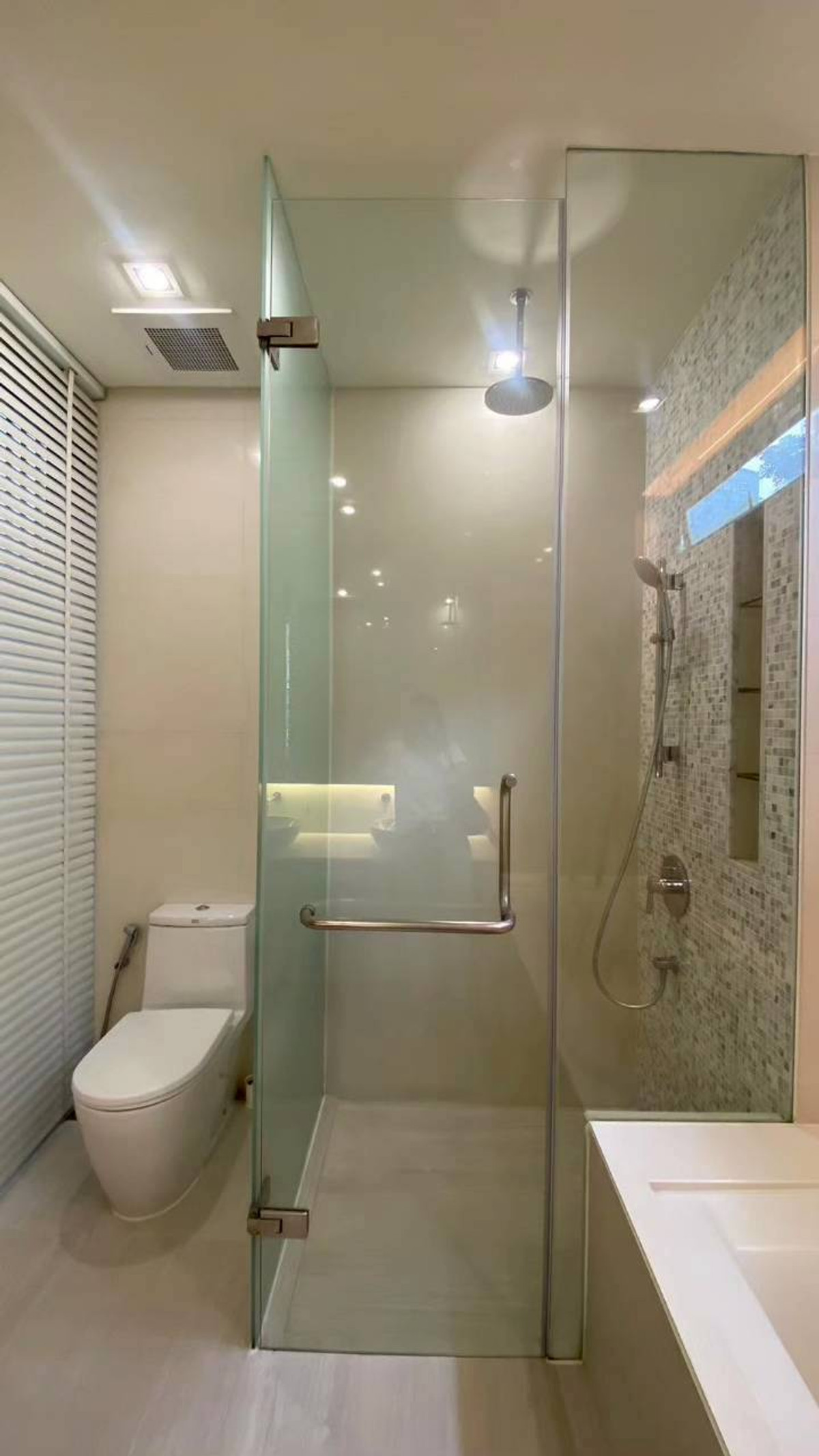 For RentCondoSukhumvit, Asoke, Thonglor : For rent 3 bedrooms, 3 bathrooms, Domus Condominium (Sukhumvit 18)