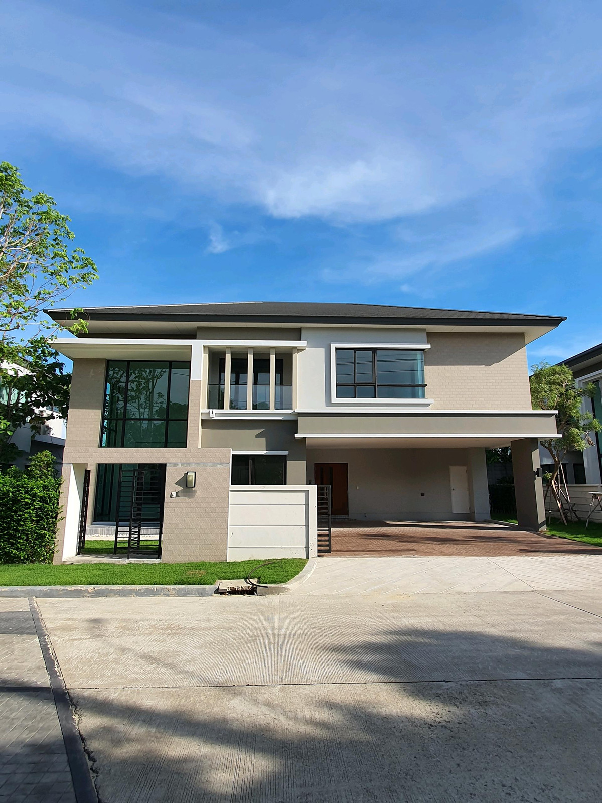 ขายบ้านปิ่นเกล้า จรัญสนิทวงศ์ : ขายบ้านเดี่ยวโครงการเดอะซิตี้ปิ่นเกล้าบรม ซ.บรมราชชนนี60 ขนาดที่ดิน105ตารางวา