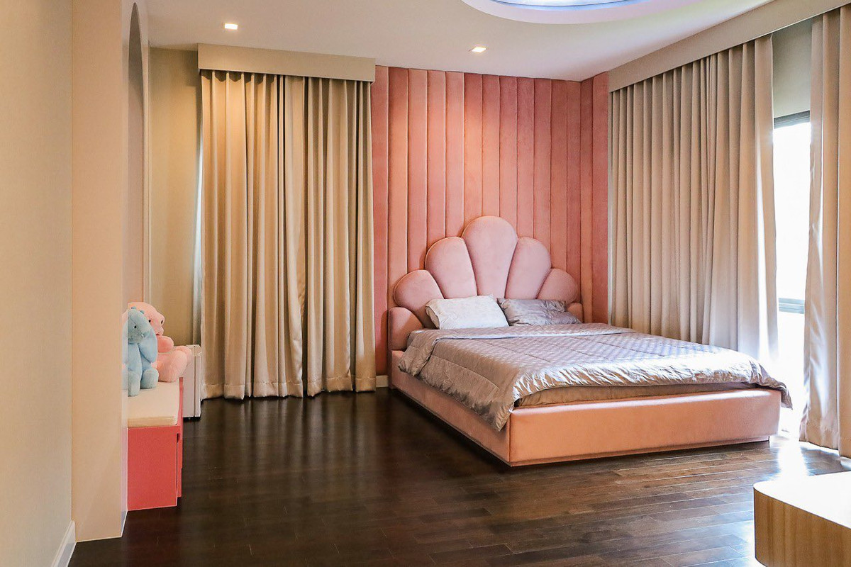 For SaleHouseLadkrabang, Suwannaphum Airport : Grand Bangkok Boulevard Krungthepkreetha / 5 Bedrooms (FOR SALE) BZD166