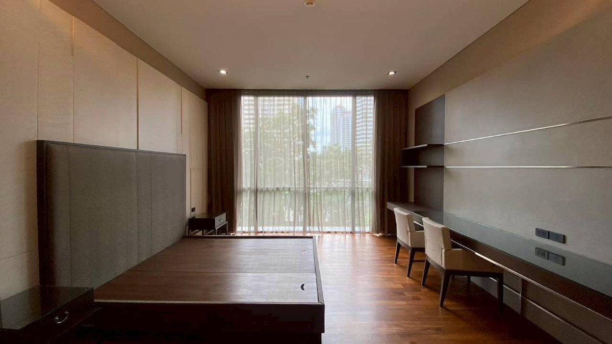 For RentCondoSukhumvit, Asoke, Thonglor : For rent 3 bedrooms, 3 bathrooms, Domus Condominium (Sukhumvit 18)