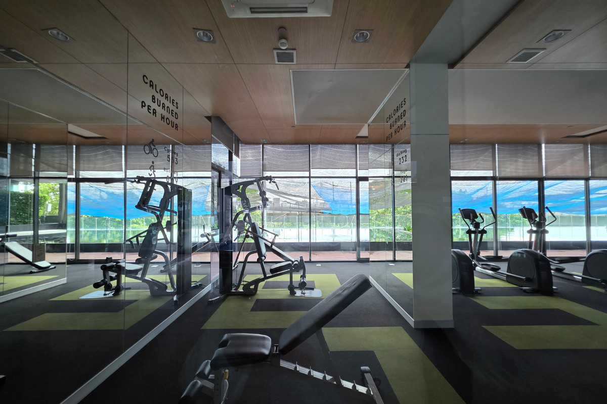 For SaleCondoPinklao, Charansanitwong : Condo for sale, corner room with tenant Next to Bang Khun Non BTS, near Siriraj.